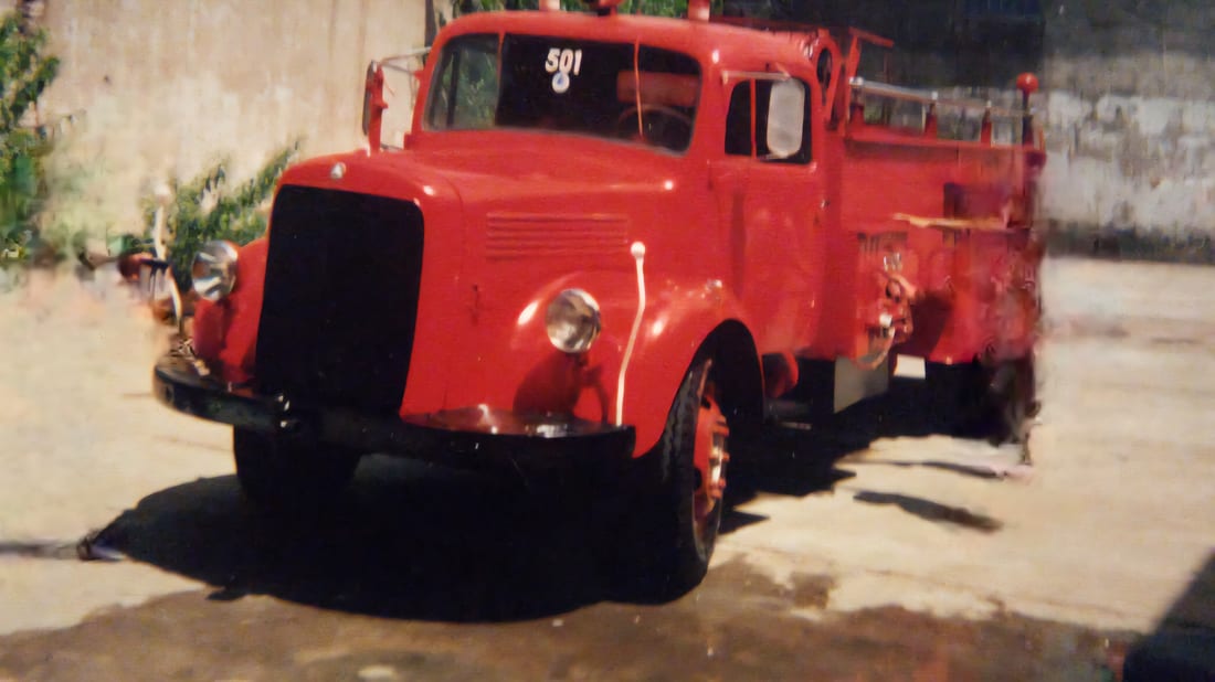 Antiguo carro bomba de la compañía